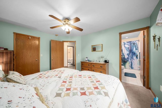 300 W 8th St Street, Dell Rapids, SD 57022