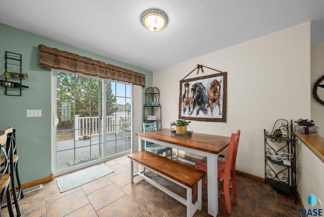 300 W 8th St Street, Dell Rapids, SD 57022