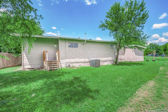 118 Marquette Dr, San Antonio, TX 78228