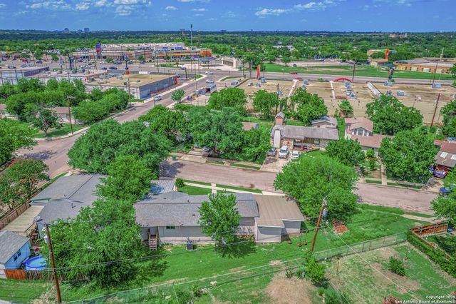 118 Marquette Dr, San Antonio, TX 78228