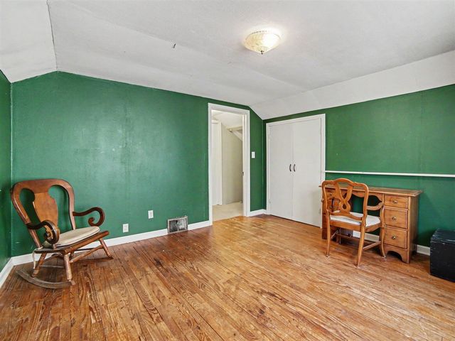 921 Ireland Avenue, Muskegon, MI 49441