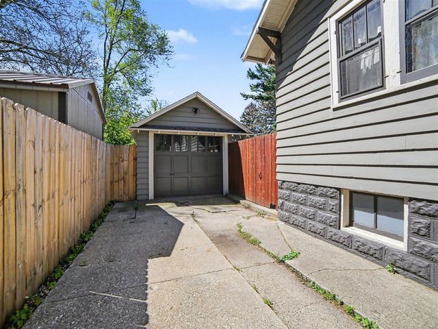 921 Ireland Avenue, Muskegon, MI 49441