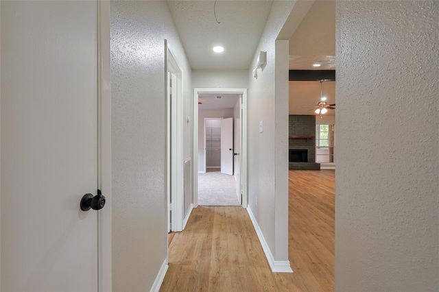 6208 Silver Leaf Drive, League City, TX 77573