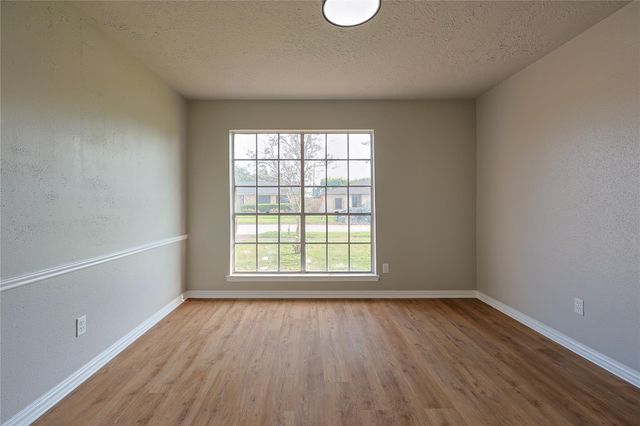 6208 Silver Leaf Drive, League City, TX 77573