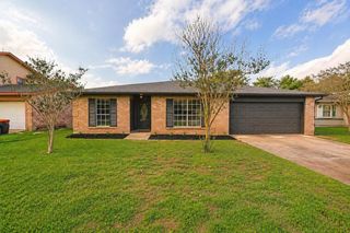 6208 Silver Leaf Drive, League City, TX 77573