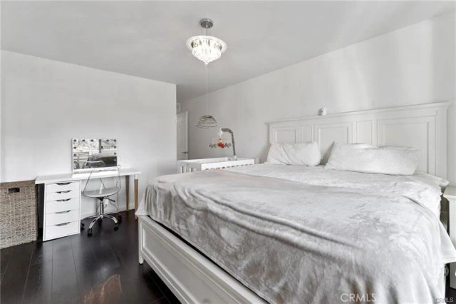 1935 Alpha Road 314, Glendale, CA 91208