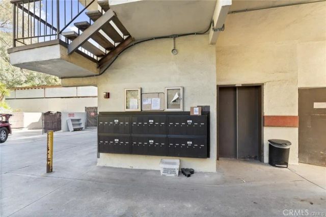 1935 Alpha Road 314, Glendale, CA 91208