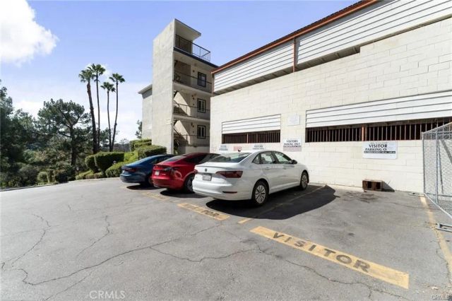 1935 Alpha Road 314, Glendale, CA 91208
