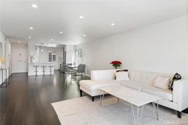 1935 Alpha Road 314, Glendale, CA 91208