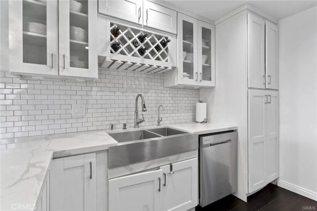 1935 Alpha Road 314, Glendale, CA 91208