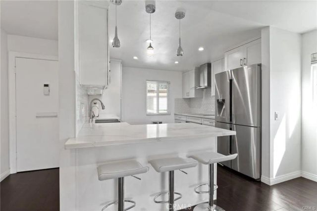 1935 Alpha Road 314, Glendale, CA 91208