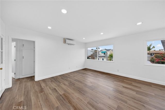 144 11th C, Seal Beach, CA 90740