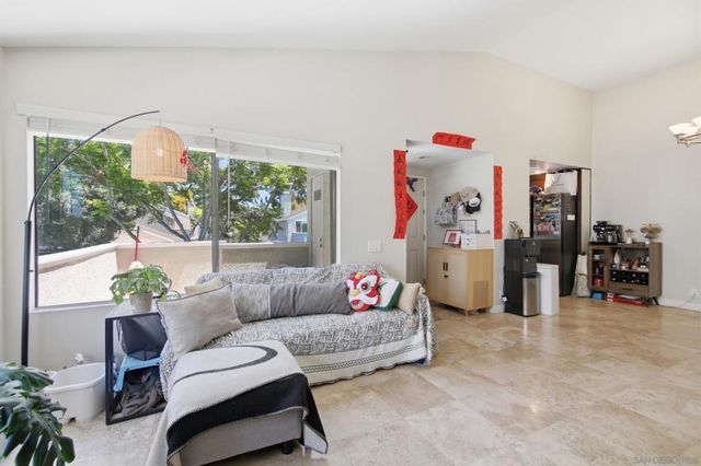 387 Deerfield 77, Irvine, CA 92606