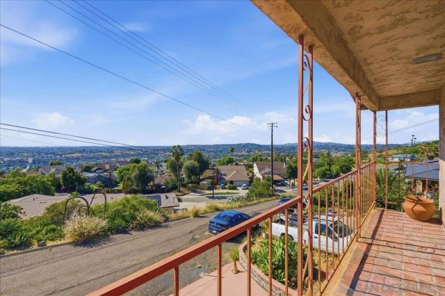 2017 Grand, Spring Valley, CA 91977