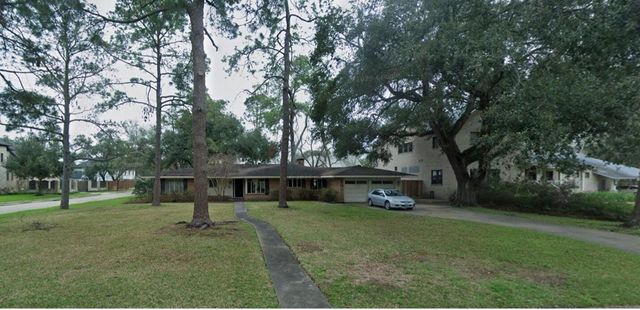 5401 Valerie Street, Bellaire, TX 77401