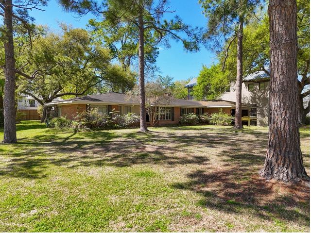 5401 Valerie Street, Bellaire, TX 77401