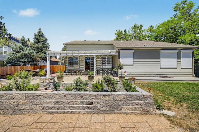 18390 E Baltic Place, Aurora, CO 80013