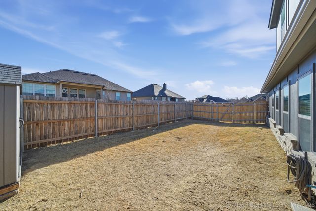 215 W 52nd Street, Sand Springs, OK 74063