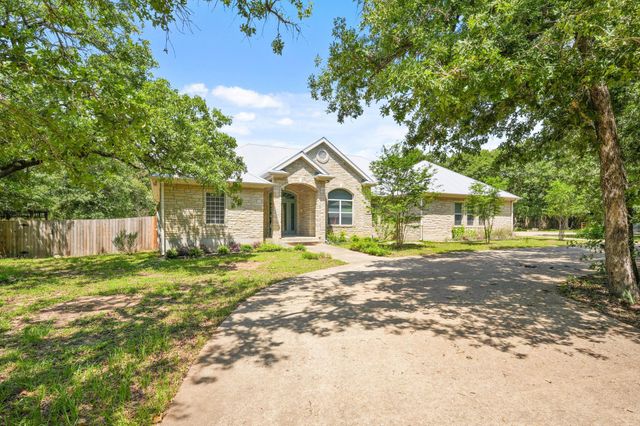 507 Arbors CIR, Elgin, TX 78621