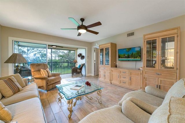 75 Saint Andrews BLVD C301, Naples, FL 34113