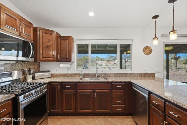 4821 N Calle Llanura, Tucson, AZ 85745