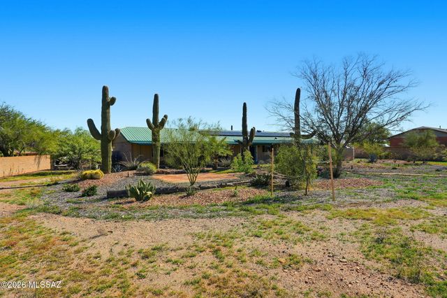 4821 N Calle Llanura, Tucson, AZ 85745