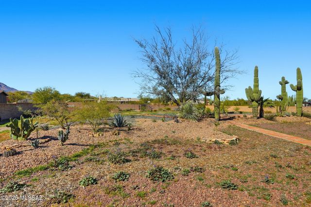 4821 N Calle Llanura, Tucson, AZ 85745