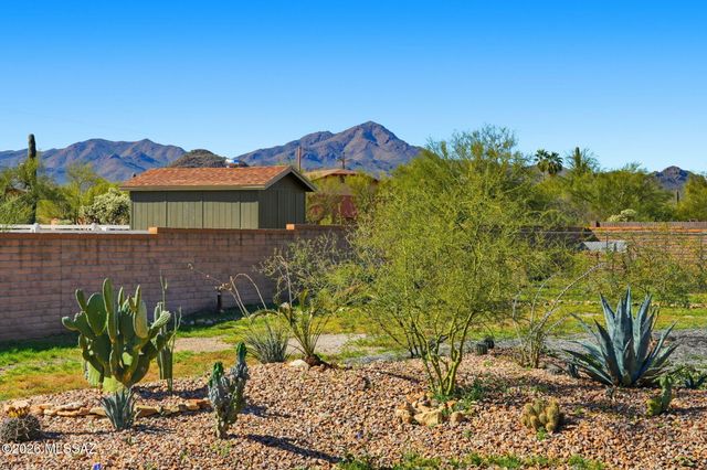 4821 N Calle Llanura, Tucson, AZ 85745