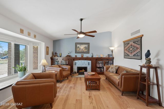 4821 N Calle Llanura, Tucson, AZ 85745