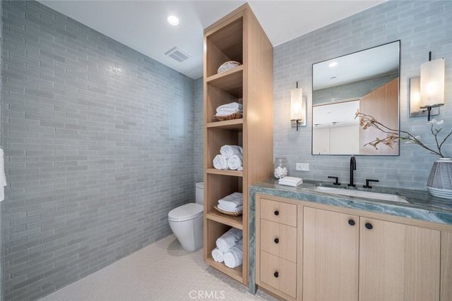 32101 S Coast Hwy, Laguna Beach, CA 92651