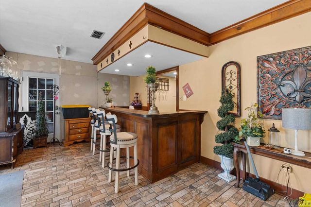 1225 Oak Dr, Kilgore, TX 75662