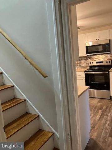 105 E 2ND AVE, Parkesburg, PA 19365