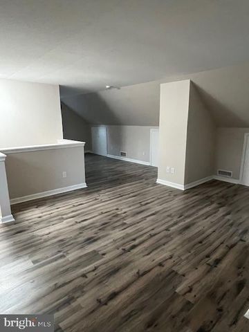 105 E 2ND AVE, Parkesburg, PA 19365