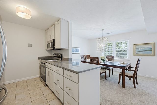 16 Valiant Way 16, Salem, MA 01970