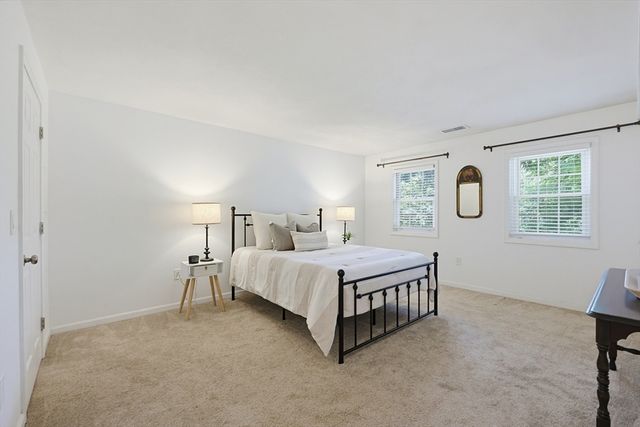 16 Valiant Way 16, Salem, MA 01970