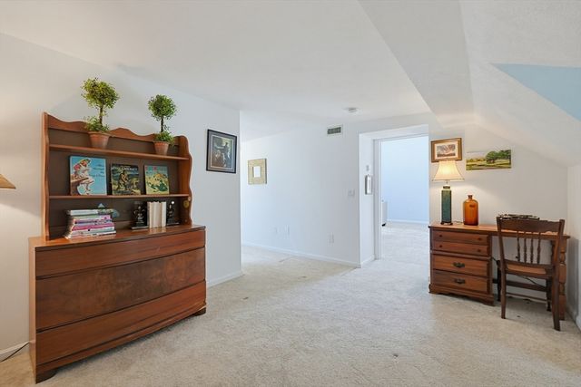 16 Valiant Way 16, Salem, MA 01970