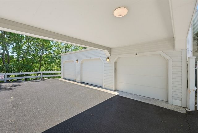 16 Valiant Way 16, Salem, MA 01970