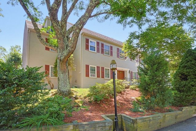 16 Valiant Way 16, Salem, MA 01970