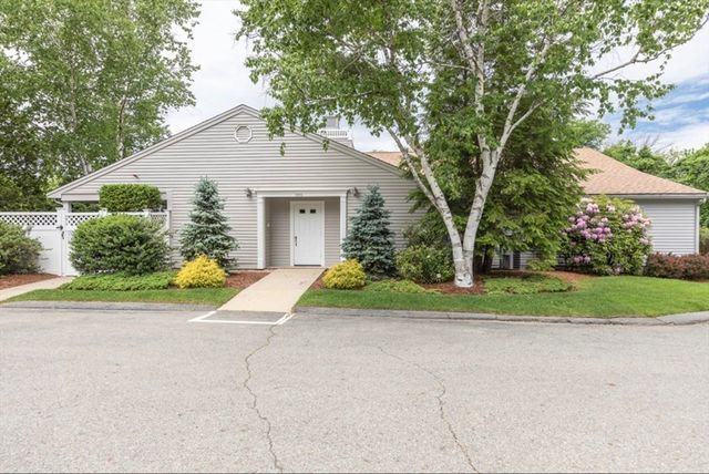 16 Valiant Way 16, Salem, MA 01970