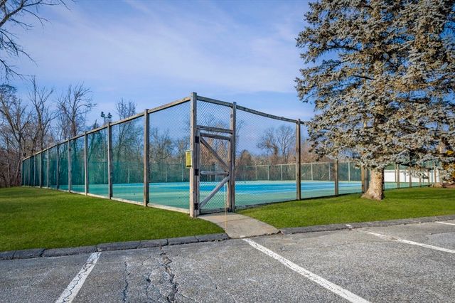 16 Valiant Way 16, Salem, MA 01970