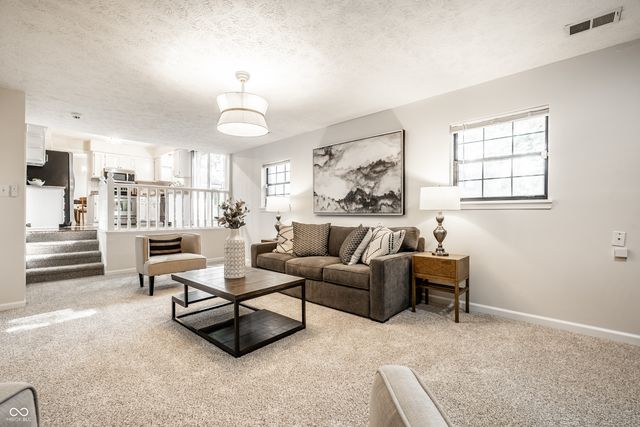 8815 Deer Run Drive, Indianapolis, IN 46256