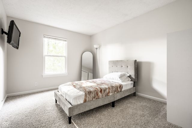 8815 Deer Run Drive, Indianapolis, IN 46256