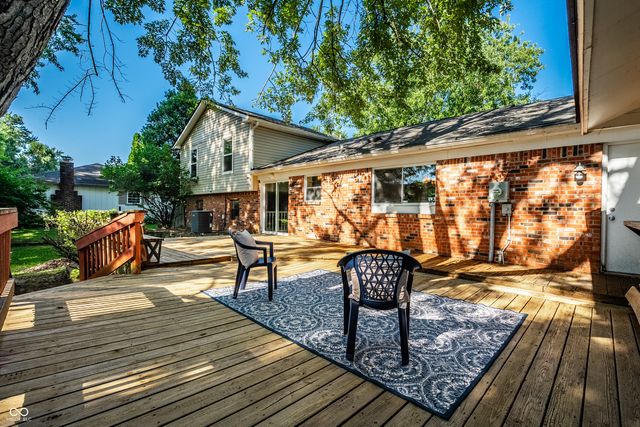 8815 Deer Run Drive, Indianapolis, IN 46256