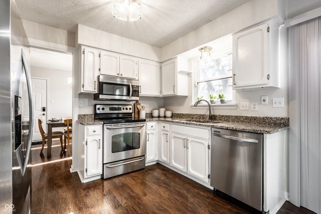 8815 Deer Run Drive, Indianapolis, IN 46256