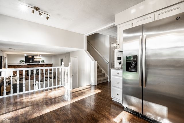 8815 Deer Run Drive, Indianapolis, IN 46256