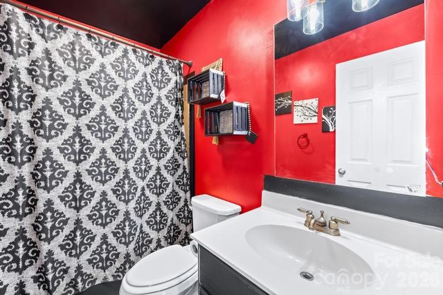 105 Laura Court, Cherryville, NC 28021