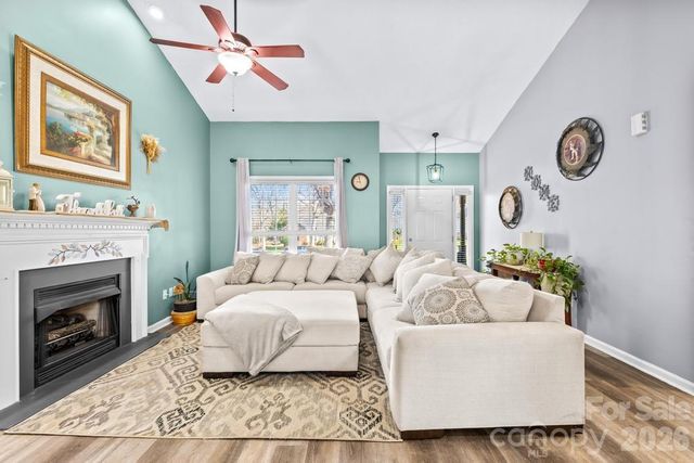 105 Laura Court, Cherryville, NC 28021