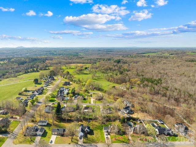 105 Laura Court, Cherryville, NC 28021