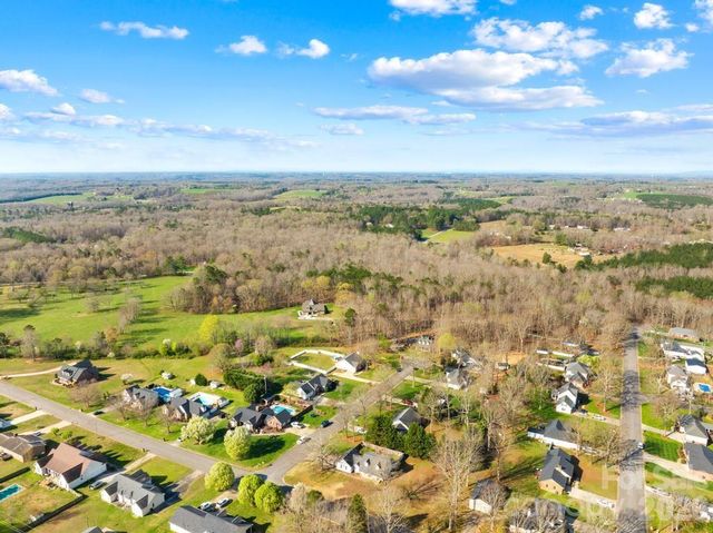 105 Laura Court, Cherryville, NC 28021