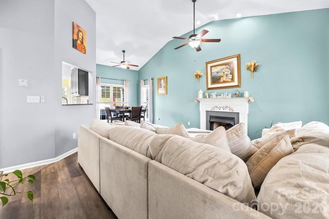 105 Laura Court, Cherryville, NC 28021